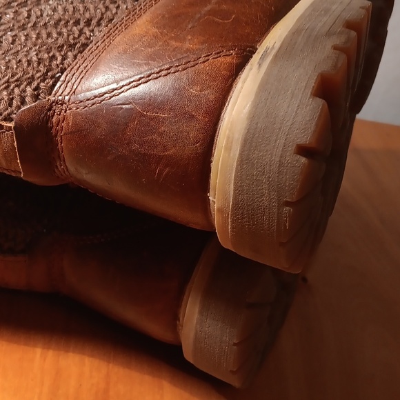 Timberland. Women's Boots Size 6.5 - Picture 14 of 16